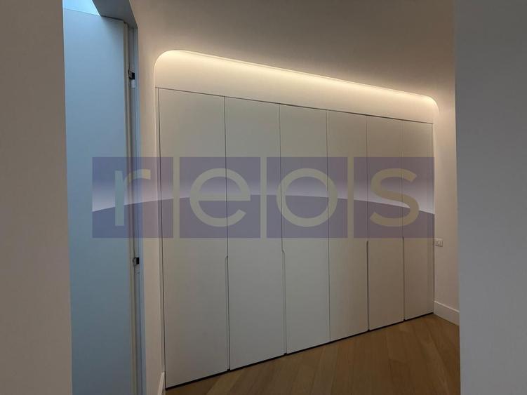 Apartament cu 3 camere, mobilat în Central