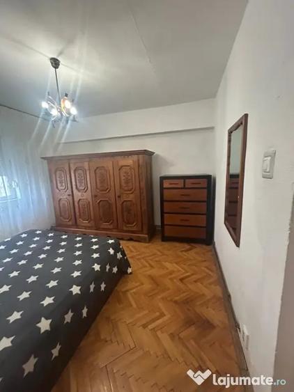 Apartament cu 5 camere decomandat în Ultracentral