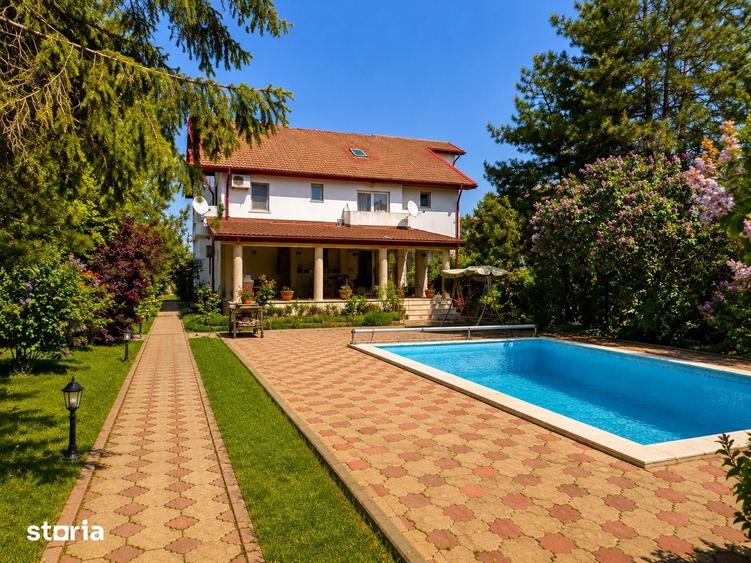 Casă cu 10 camere cu Teren 8000 Mp în Ciorogârla