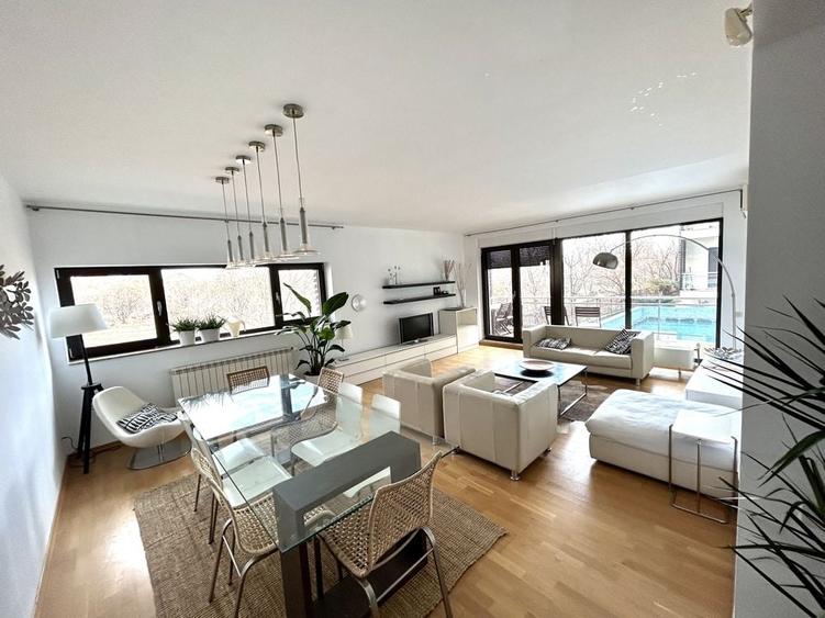 Apartament cu 4 camere decomandat în Străulești