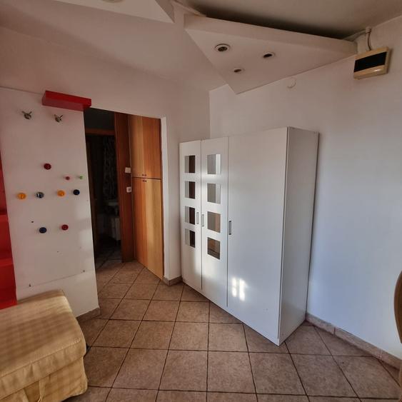 Apartament cu 2 camere decomandat în Democrației