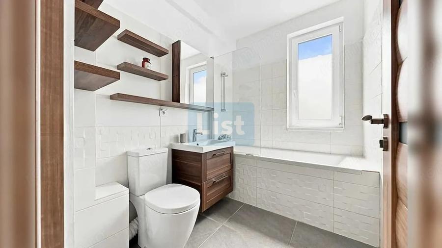 Apartament cu 3 camere semidecomandat în Valea Lupului