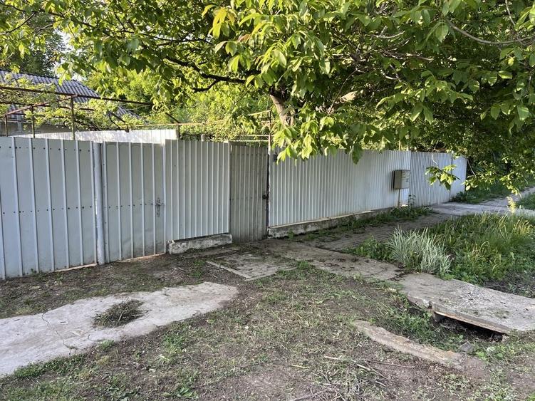 Casă cu 2 camere în Traian