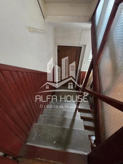Casă cu 5 camere cu Teren 130 Mp în Luncă