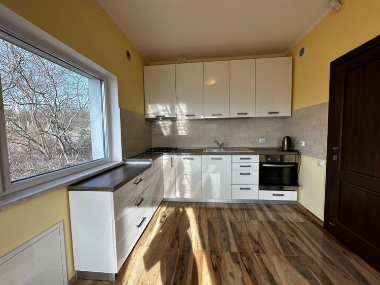 Apartament cu 3 camere decomandat, mobilat în Grigorescu