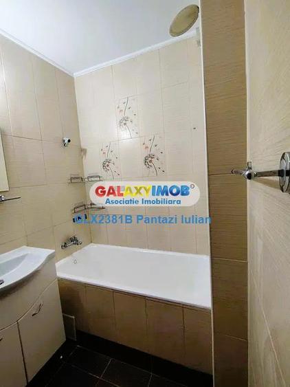 Apartament cu 3 camere semidecomandat, mobilat în Titan