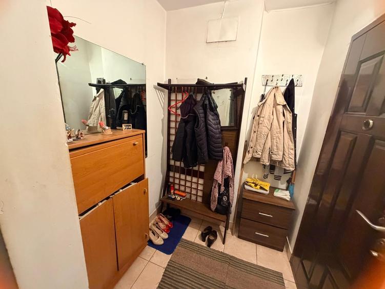 Apartament cu 3 camere în Păcurari