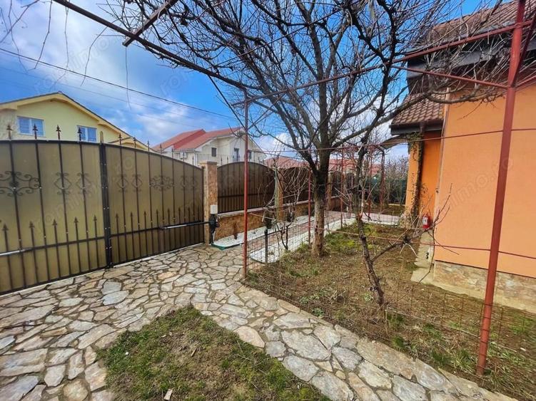 Casă cu Teren 550 Mp în Sântandrei