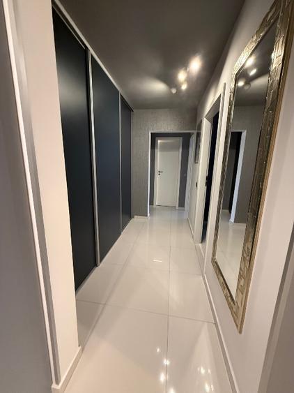 Apartament cu 3 camere decomandat, mobilat în Drumul Taberei