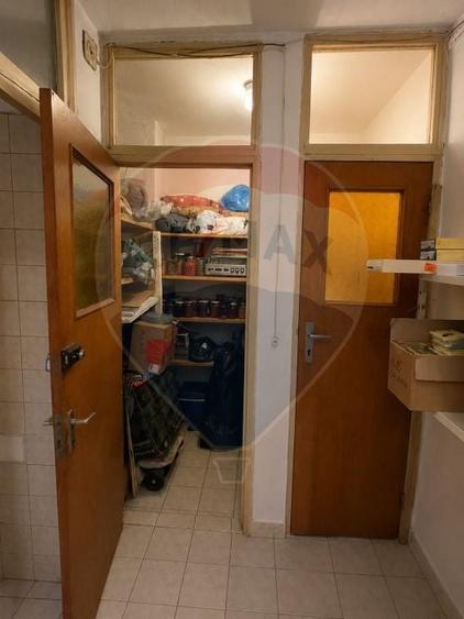 Apartament cu 4 camere decomandat, mobilat în Rahova