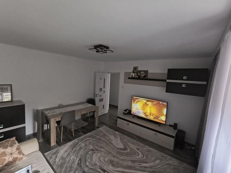 Apartament cu 2 camere decomandat în Ultracentral