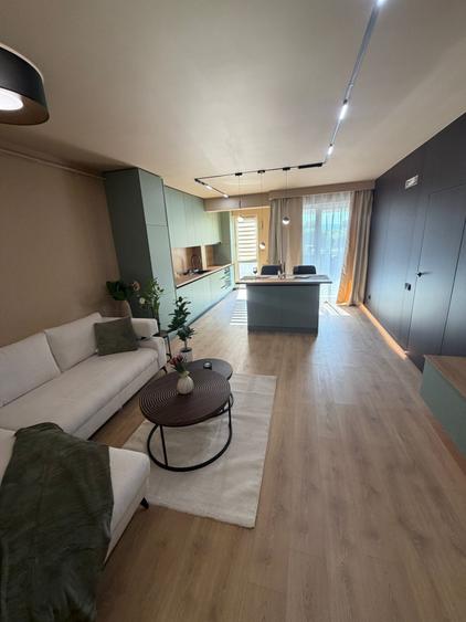 Apartament cu 2 camere semidecomandat, mobilat în Florești — fotografia 1