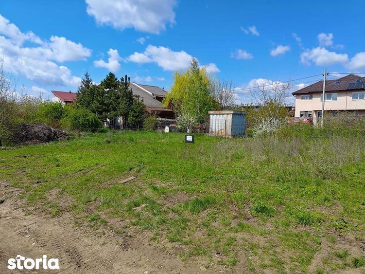 Teren de 512 mp, în Rediu