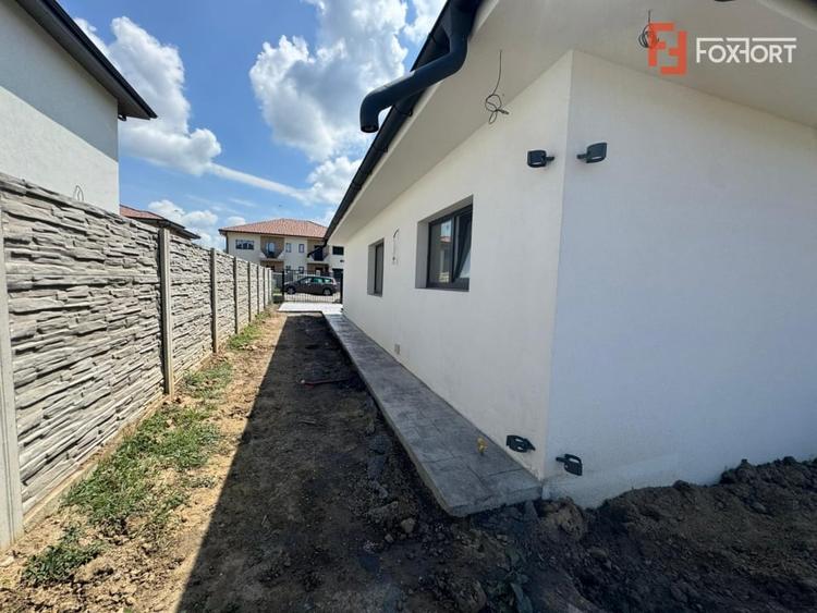 Duplex cu 3 camere cu Teren 300 Mp în Moșnița Nouă