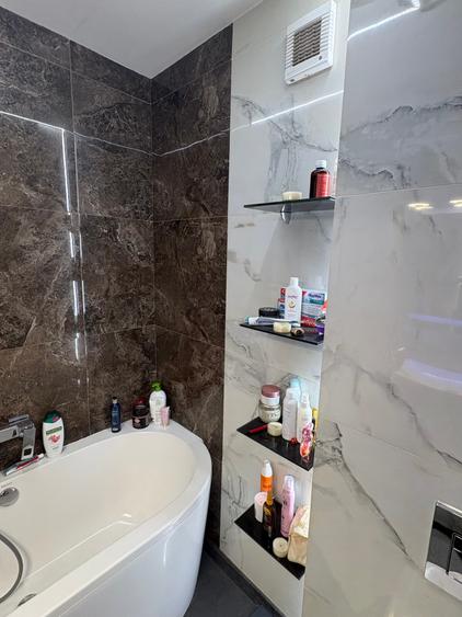 Apartament cu 2 camere decomandat în Floreasca