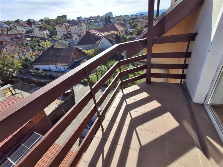 Apartament 3 camere 2 bai parcare zona Strand II - 8