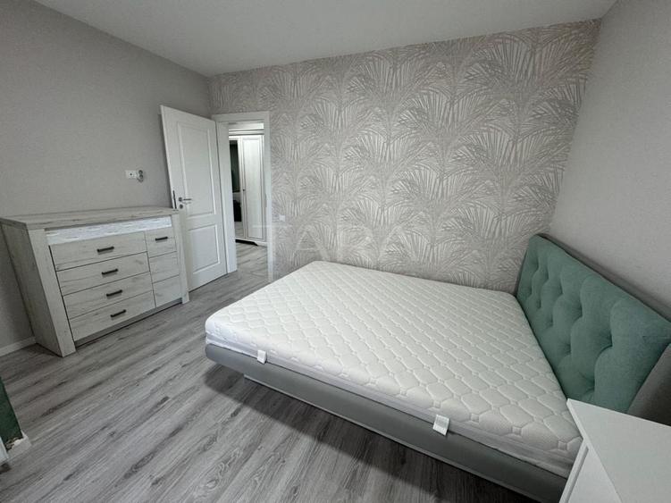 Apartament cu 2 camere semidecomandat, mobilat în Bulgaria