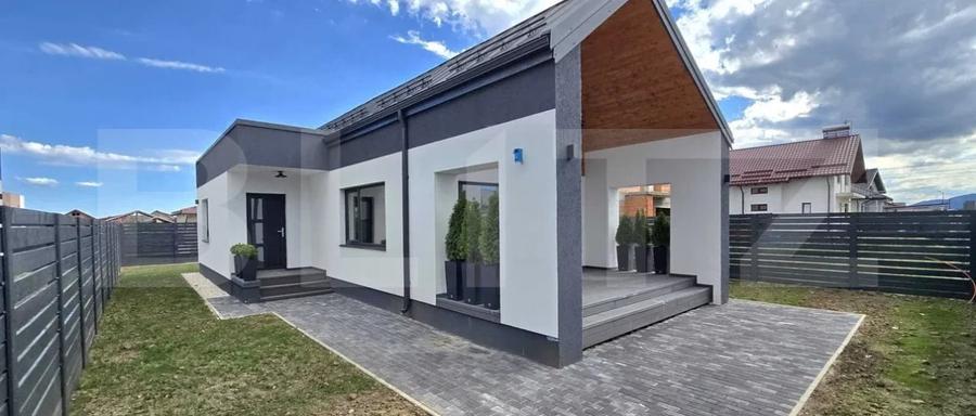 Casă individuală cu 3 camere cu Canalizare în Tărlungeni
