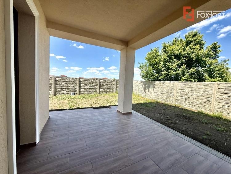 Duplex cu 4 camere cu Canalizare în Dumbrăvița