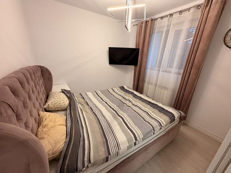 Apartament cu 2 camere decomandat, mobilat în Păcii