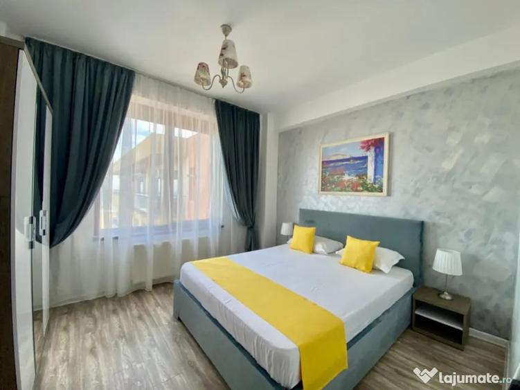 Apartament cu 3 camere decomandat în Mamaia