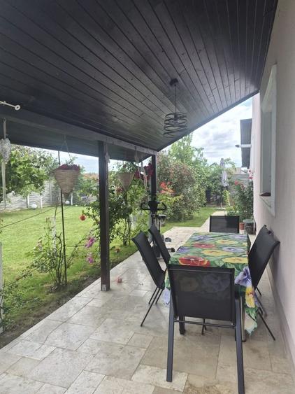 Casă cu 4 camere în Sânmihaiu Român