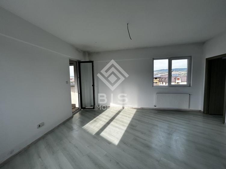 Apartament cu 3 camere decomandat în Viișoara
