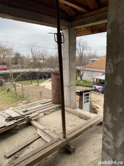 Casă cu 4 camere cu Teren 1280 Mp în Lilieci