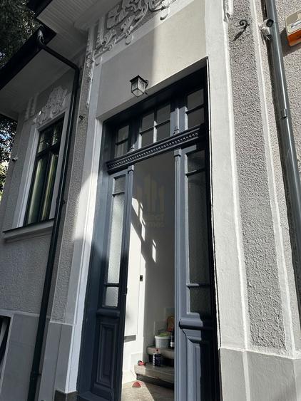 Casă individuală cu 6 camere cu Canalizare în Unirii