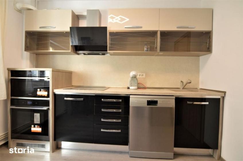 Apartament cu 3 camere decomandat, mobilat în Centrul Civic
