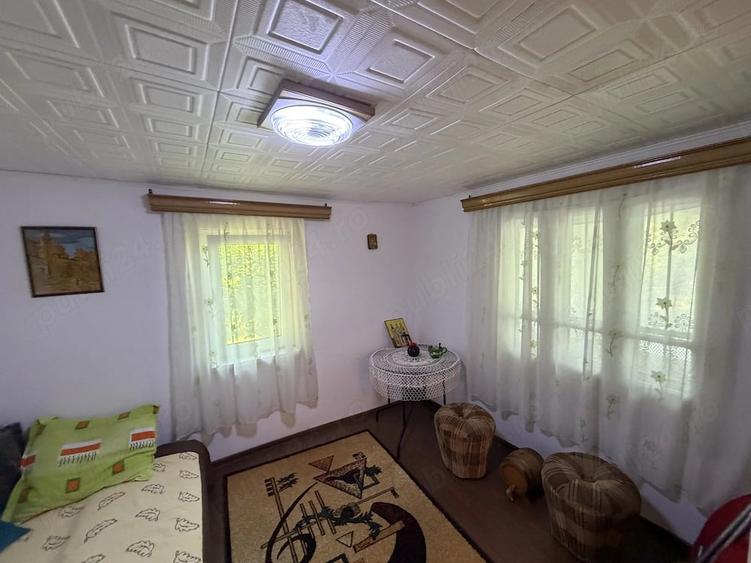 Casa cu gradina frumoasa la tara - 2