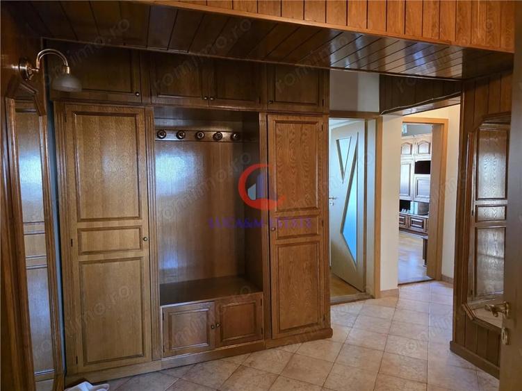 Apartament cu 4 camere decomandat în Simion Bărnuțiu