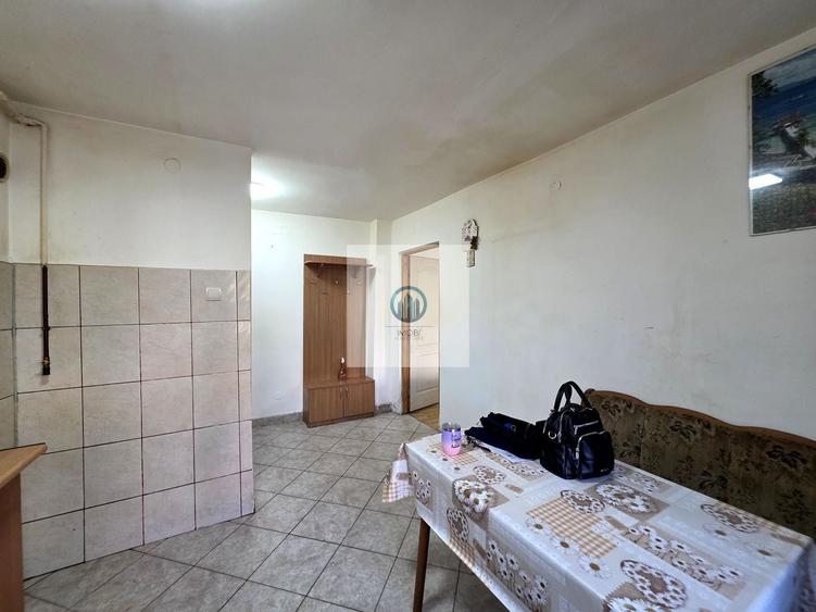 Apartament cu 2 camere semidecomandat în Gojdu