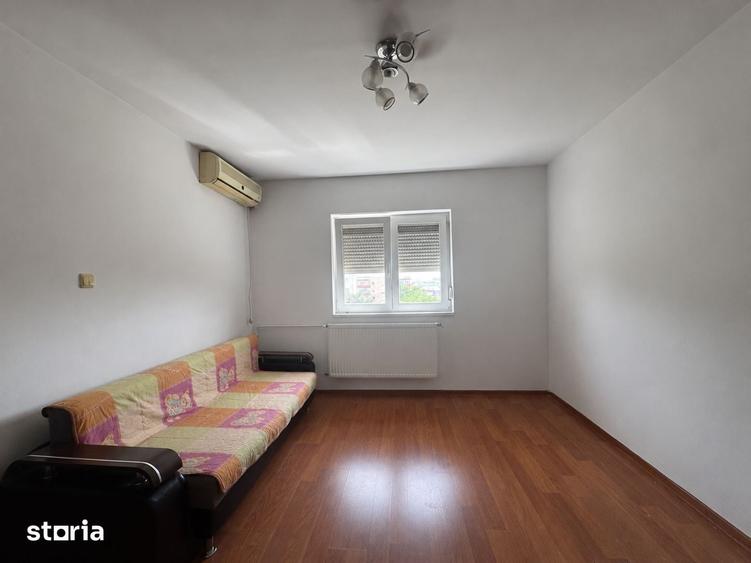 Garsonieră decomandată în 6 Vânători