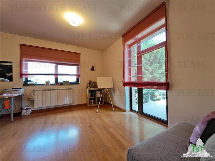 Casă individuală cu 6 camere cu Teren 1000 Mp în Corbeanca