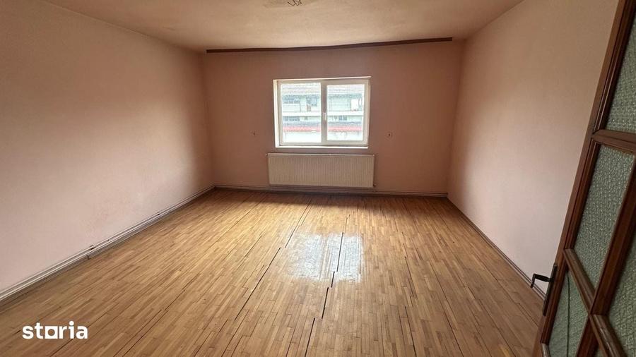 Apartament cu 2 camere în Cristian