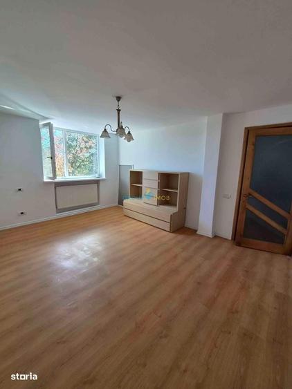 Apartament cu 3 camere decomandat în Ultracentral