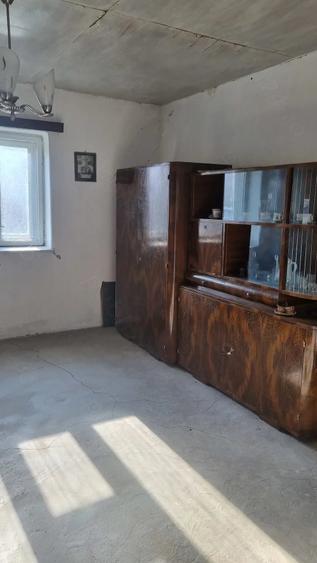 Casă cu 2 camere în Dăbâca