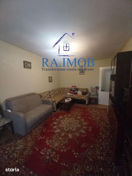 Apartament cu 2 camere decomandat în Vest