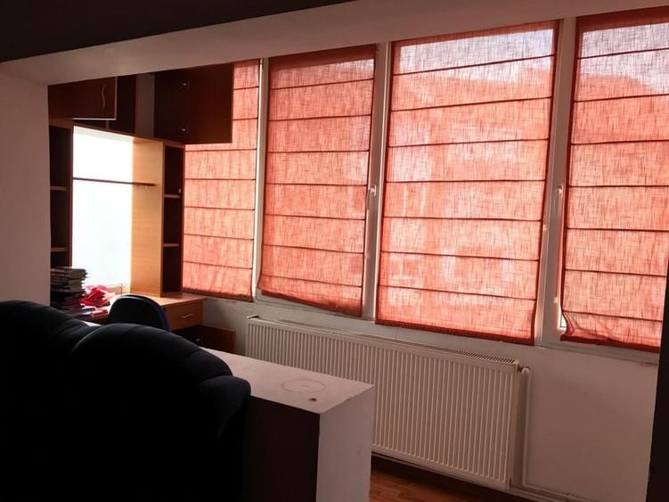 Apartament cu 2 camere decomandat în Steaua