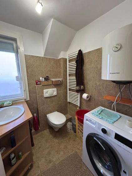 Casă individuală cu 3 camere cu Canalizare în Decebal