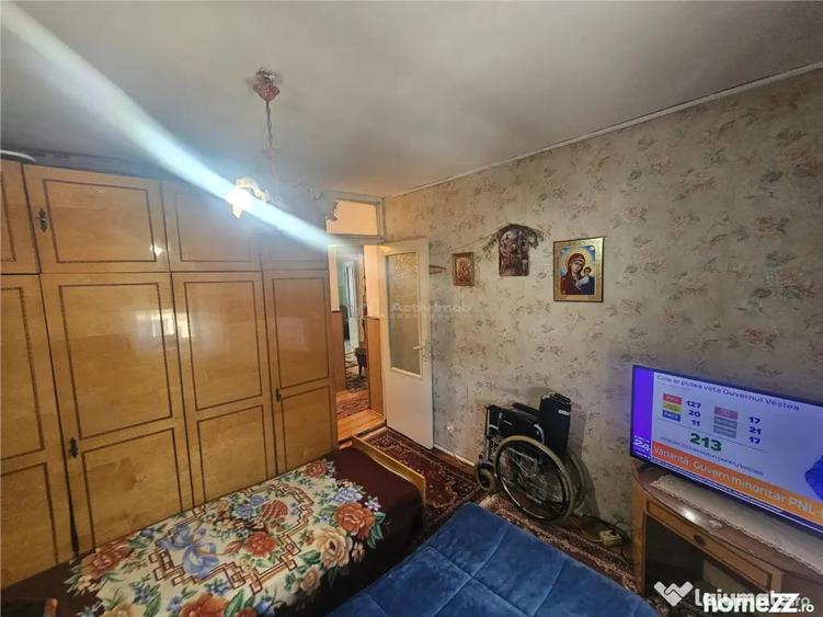 Apartament cu 3 camere decomandat în Central