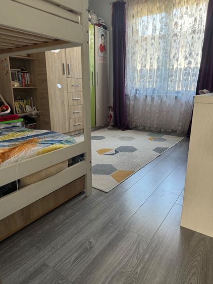 Casă cu 3 camere în Central