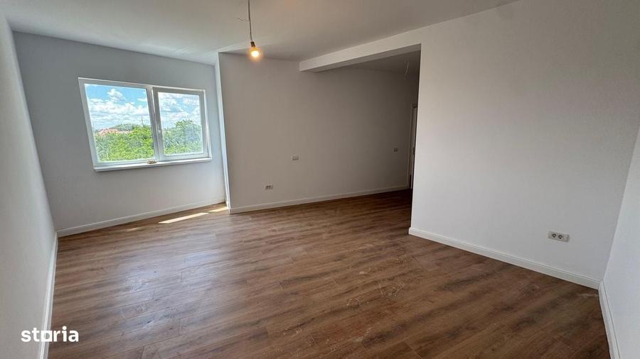 Apartament cu 2 camere în Plopi