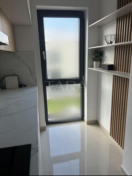 Apartament cu 3 camere decomandat, mobilat în Florești