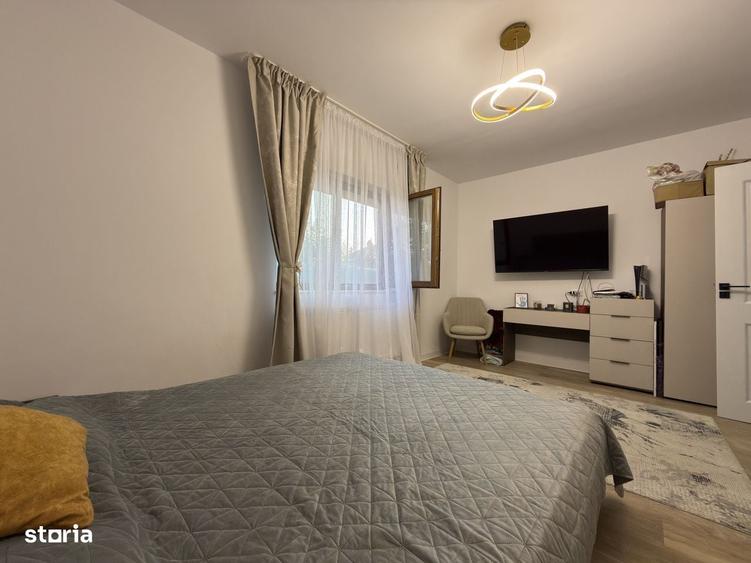 Casă cu 4 camere cu Teren 300 Mp în Lumina