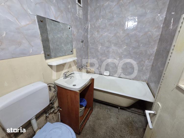 Apartament 2 camere semidecomandat zona Tudor Vladimirescu etaj 4 - 5