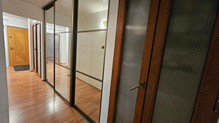 Apartament cu 3 camere decomandat în Țiglina 3