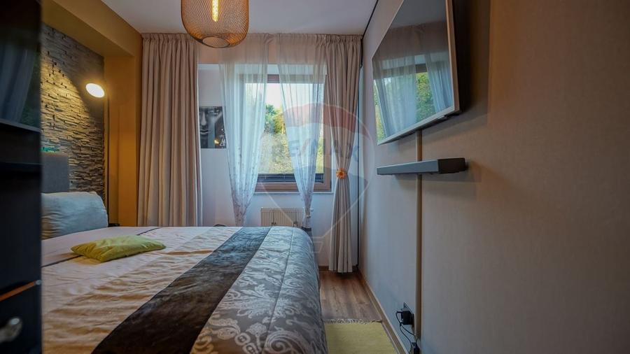 Apartament cu 2 camere semidecomandat, mobilat în Drumul Poienii
