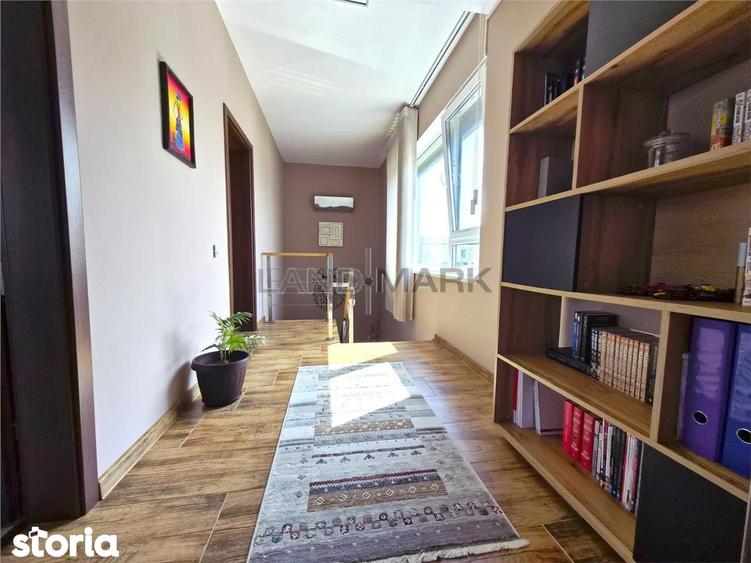 Casă cu 3 camere cu Teren 305 Mp în Dumbrăvița